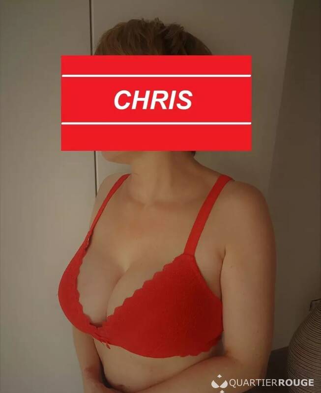 Chris reçoit le lundi mardi jeudi samedi (Photo)