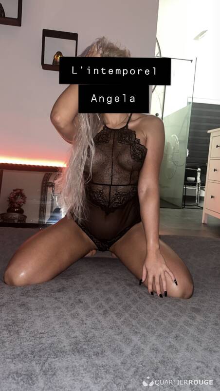 Angela (Photo)