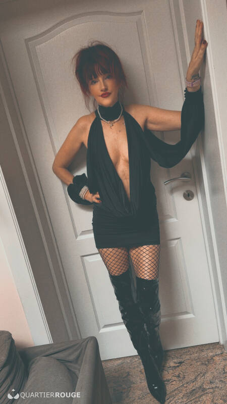 Natalya (Photo)