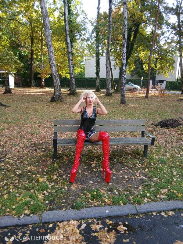 Dominatrice Morgane (Photo)