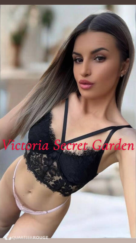 ALEXANDRA (Photo)
