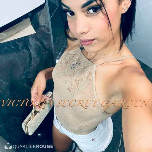 VICTORIA SECRET GARDEN (Photo)