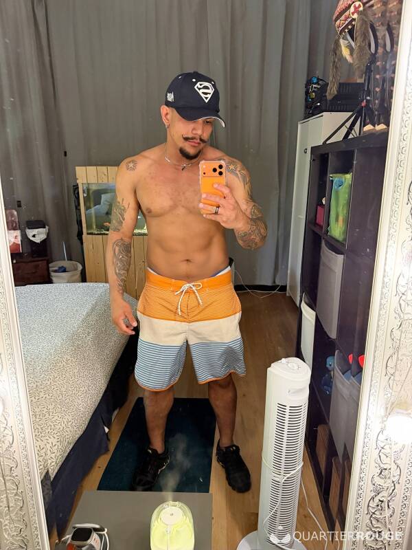Taylor O (Photo)