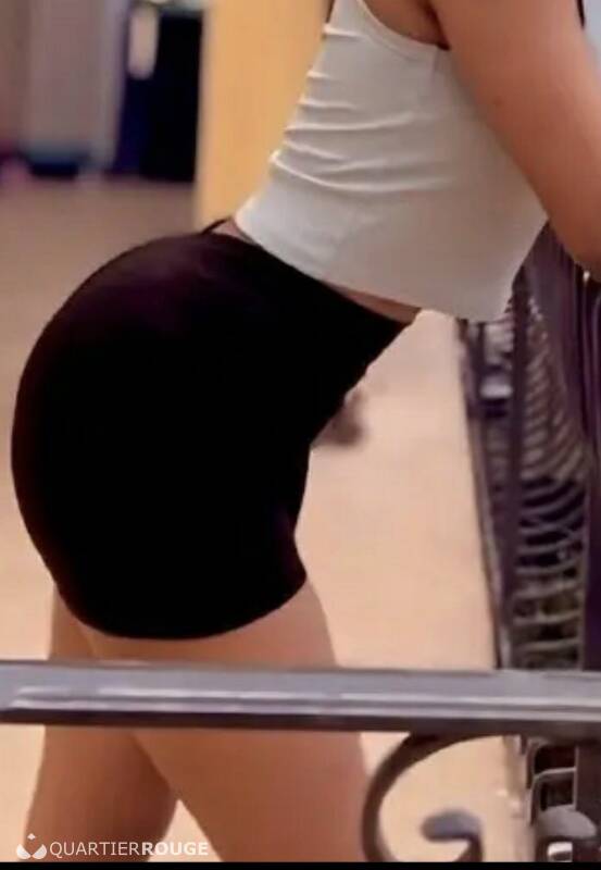 Le voisin pervers est de retour (Photo)