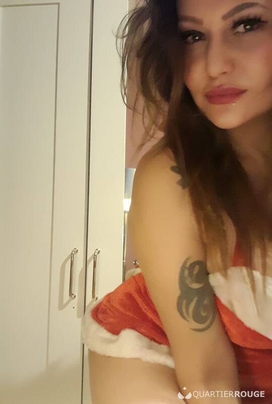 Alice wonderfucxx (Photo)