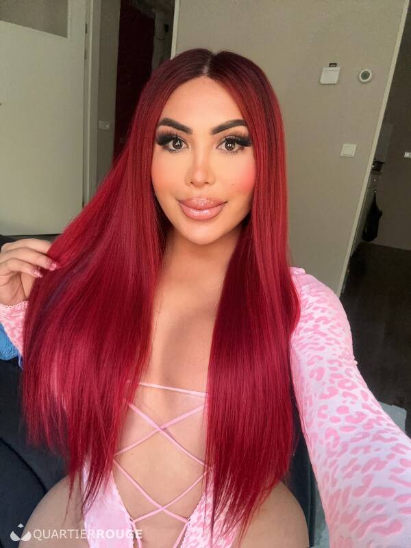 MOMMY HONEY (Photo)