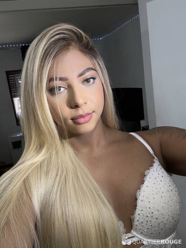 Nicolly lins (Photo)