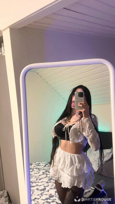 Hot Dominat (Photo)