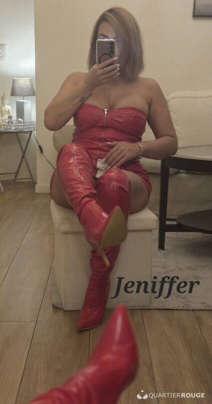 Jeniffer hot (Photo)