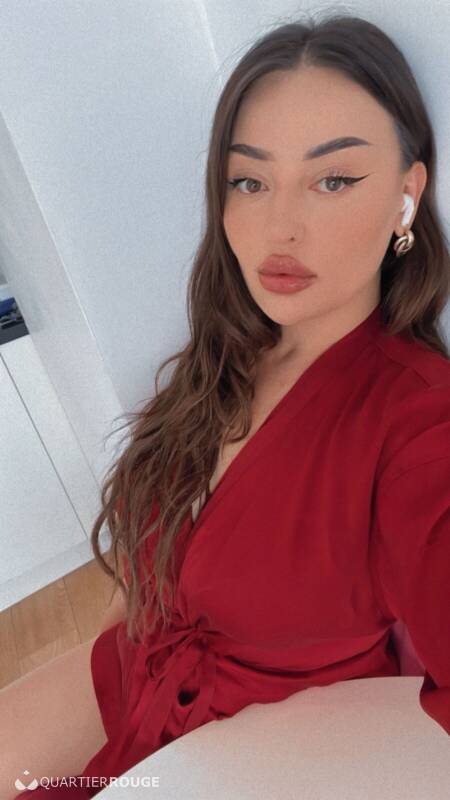 Alina (Photo)