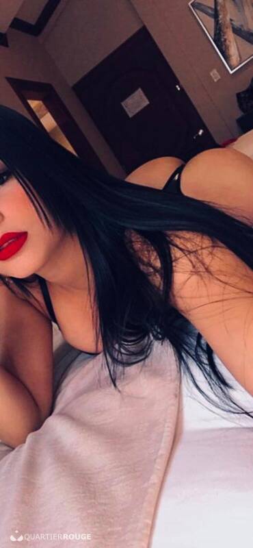 Jolie petite amie (Photo)