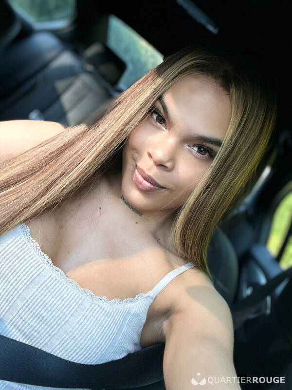 Naomi kandra (Photo)