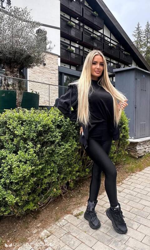 Anya (Photo)