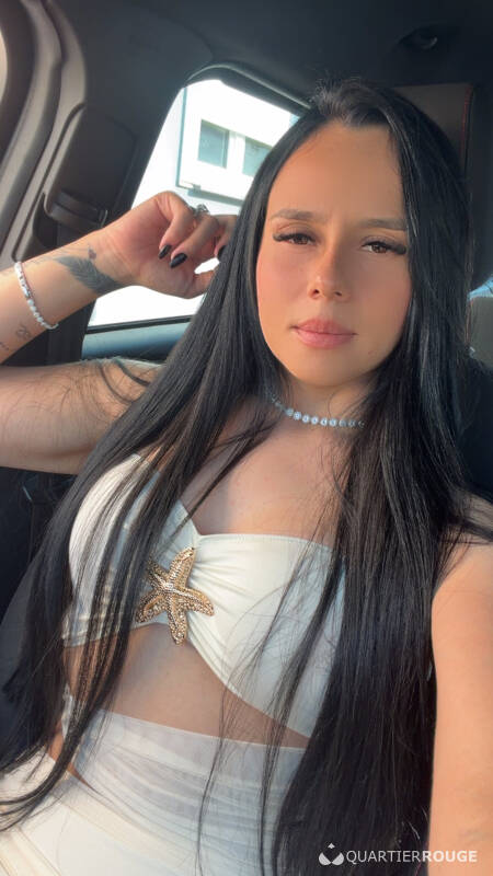 Jhulia (Photo)