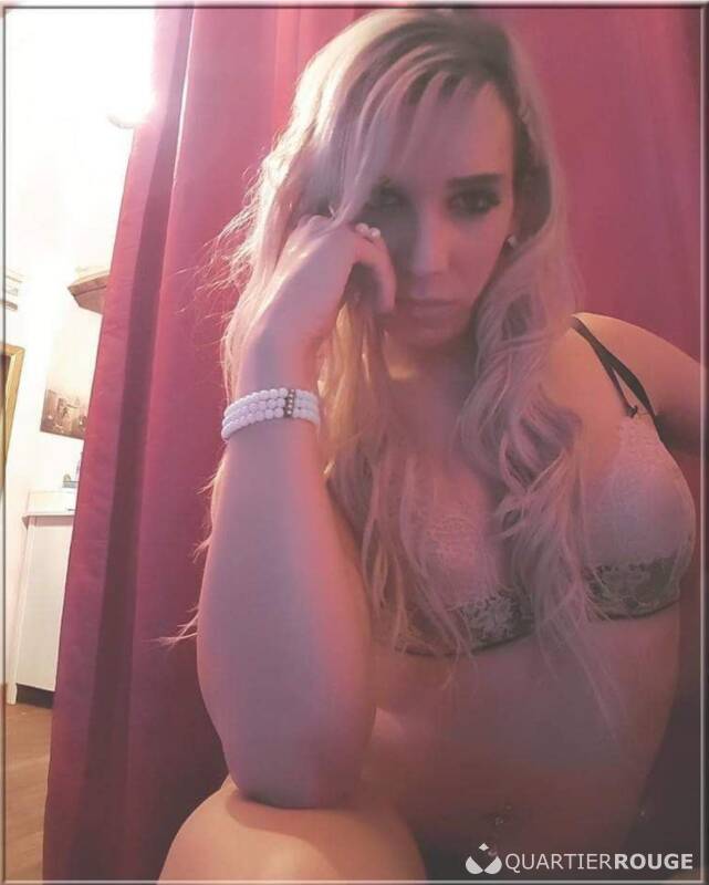 Ashley (Photo)