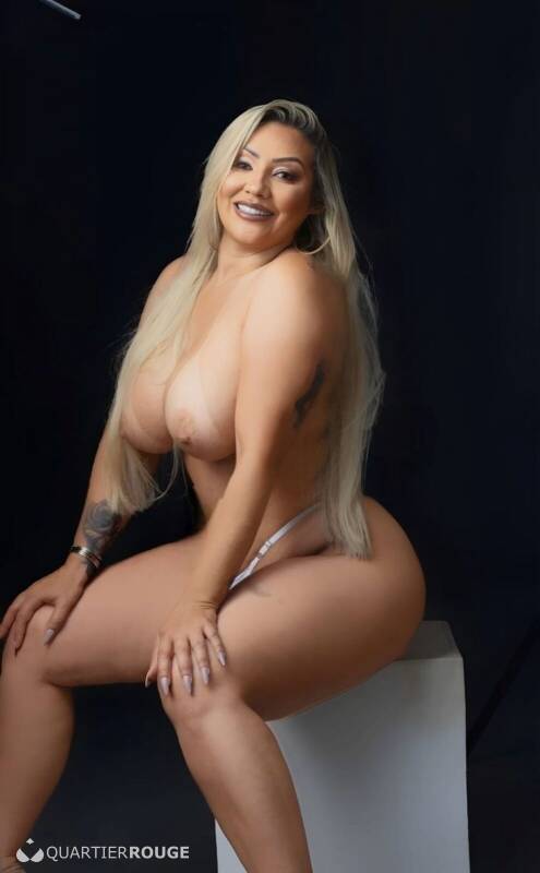 Flavia blonde (Photo)