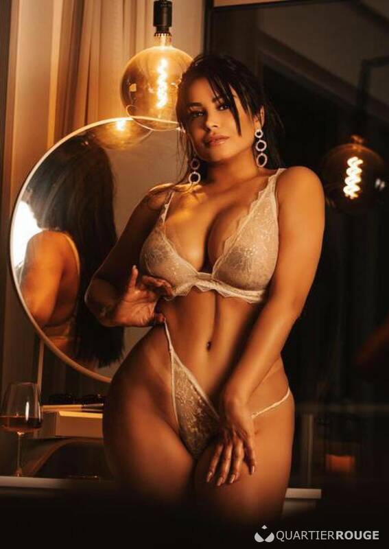 Aline (Photo)