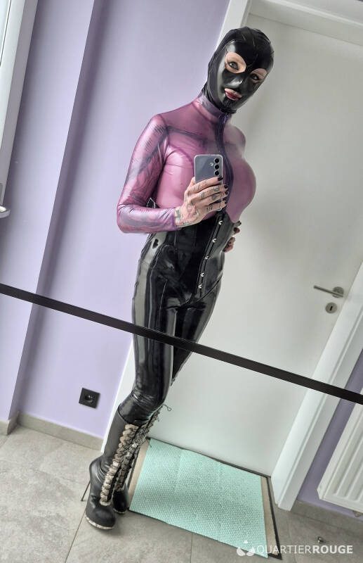 Lady Noctula (Photo)