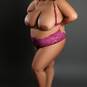 Laura (Photo #5)