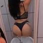 Laura (Photo #7)