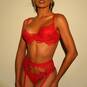 Miss Eva (Photo #3)