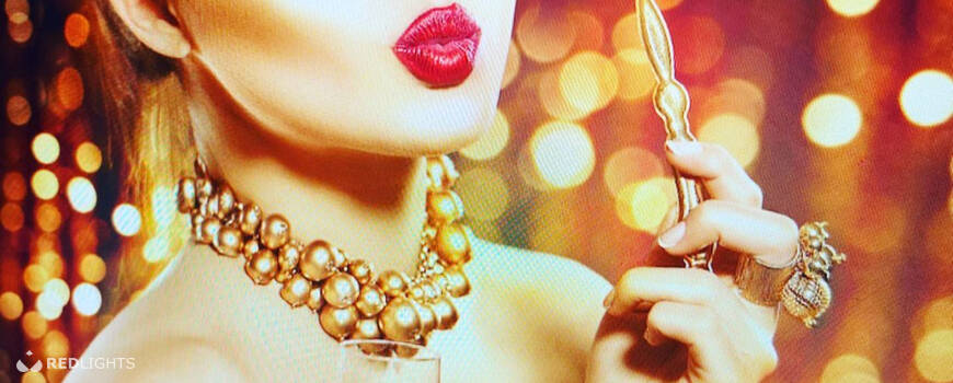 7/7 Machiavelly Salon & Lounge