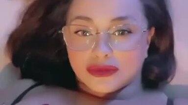 Espagnole gros poitrine naturel