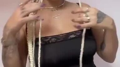 Cristal NOUVEAU DANS LA VILLA