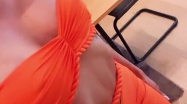 Anitta Petite