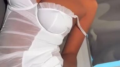 BELLA LILLY