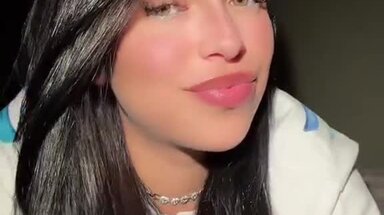 Melly Hot