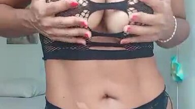 Karina Brésil